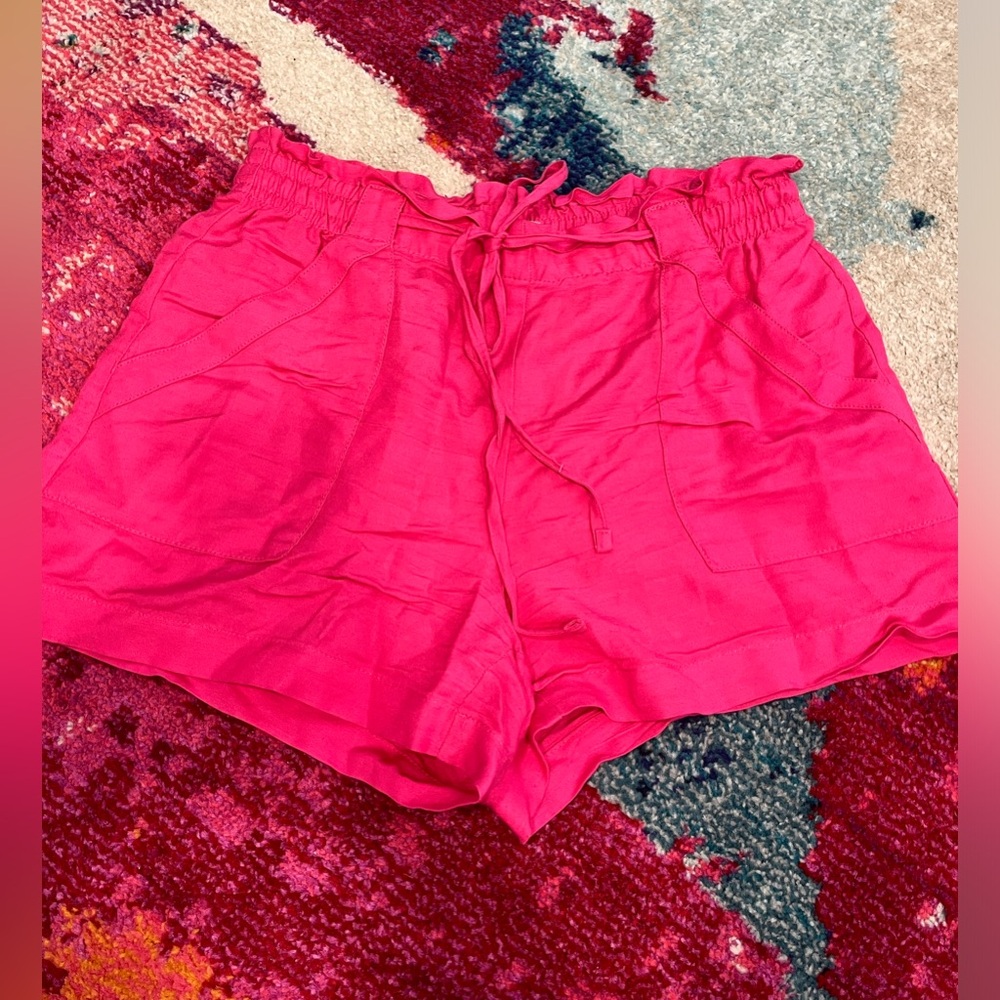 Loft Linen Shorts - Size Medium